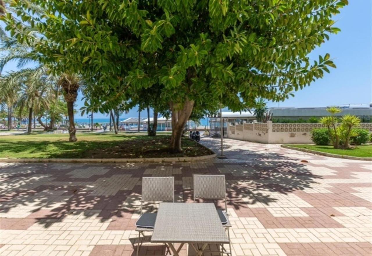 Montemarcarihuela Apartment