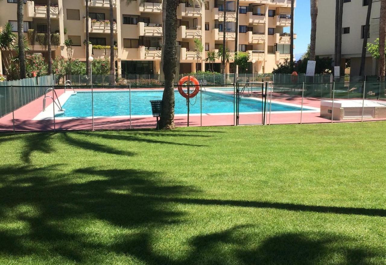 Montemarcarihuela Apartment *